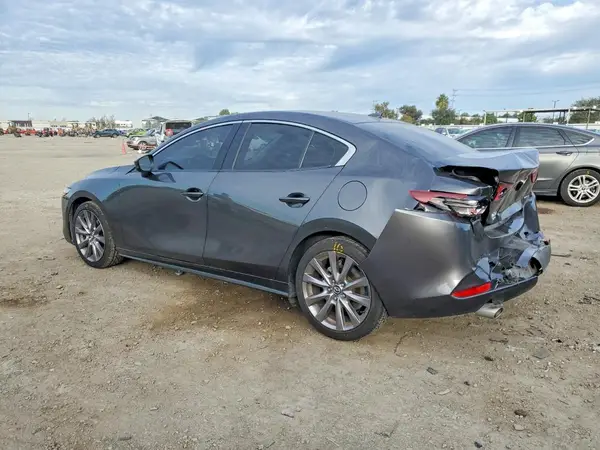 JM1BPBEM8K1120041 2019 MAZDA 3 - Image 2