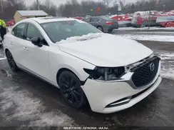 JM1BPBEY3M1334036 2021 MAZDA 3