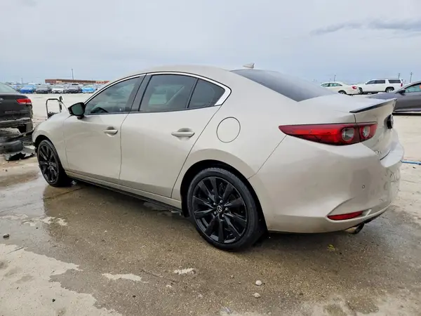 JM1BPBEY6N1504858 2022 MAZDA 3 - Image 2