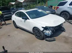 JM1BPBEYXM1311255 2021 MAZDA 3