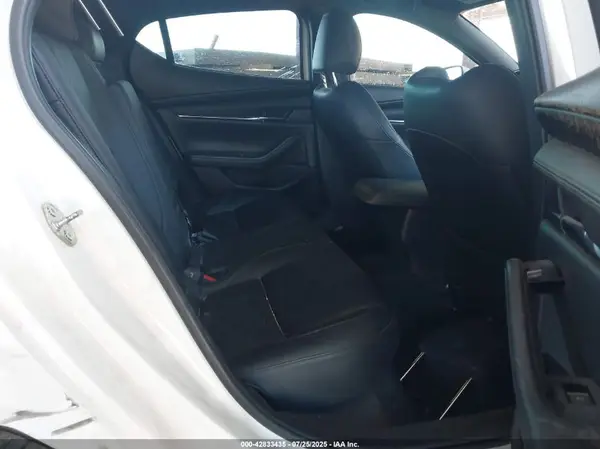 JM1BPBJM2K1125273 2019 MAZDA 3 - Image 8