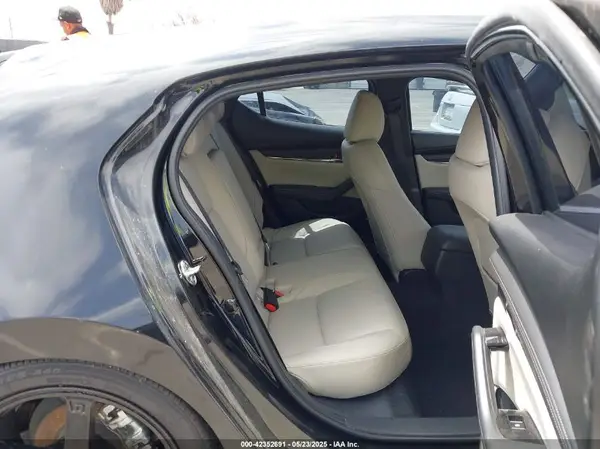 JM1BPBJM6K1123624 2019 MAZDA 3 - Image 8