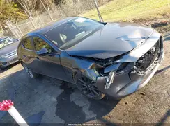 JM1BPBJM6K1142982 2019 MAZDA 3