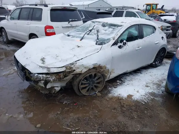 JM1BPBJM8K1124810 2019 MAZDA 3 - Image 2