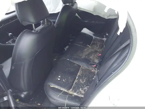 JM1BPBJM8K1124810 2019 MAZDA 3 - Image 8