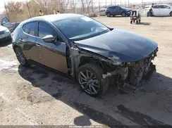 JM1BPBJM8K1133605 2019 MAZDA 3