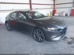 JM1BPBJMXK1131015 2019 MAZDA 3