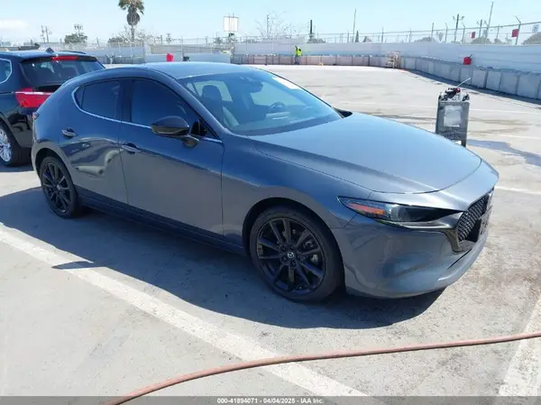 JM1BPBJY4P1620486 2023 MAZDA 3 - Image 1
