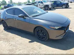 JM1BPBJY5M1321861 2021 MAZDA 3