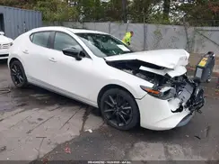 JM1BPBJY8N1509162 2022 MAZDA 3