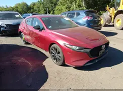 JM1BPBJY9M1312905 2021 MAZDA 3