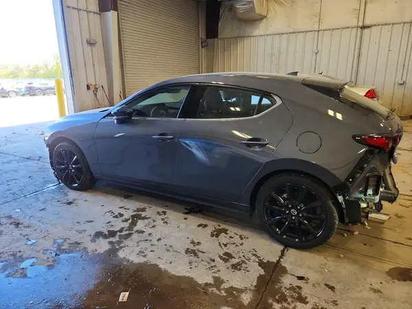 JM1BPBJYXP1622680 2023 MAZDA 3 - Image 2