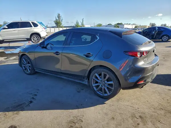 JM1BPBLL1M1345009 2021 MAZDA 3 - Image 2