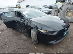 JM1BPBLL2M1404102 2021 MAZDA 3