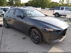 JM1BPBLL3M1402780 2021 MAZDA 3