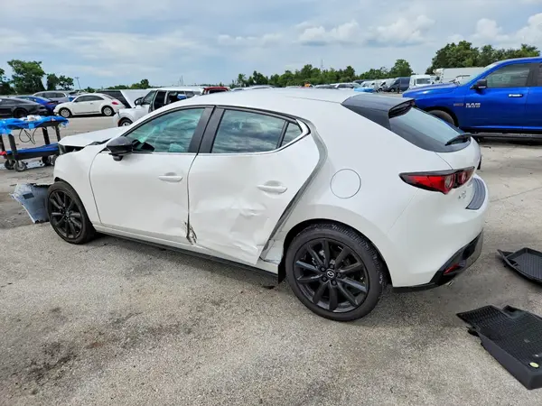 JM1BPBLL8T1875489 2026 MAZDA 3 - Image 2