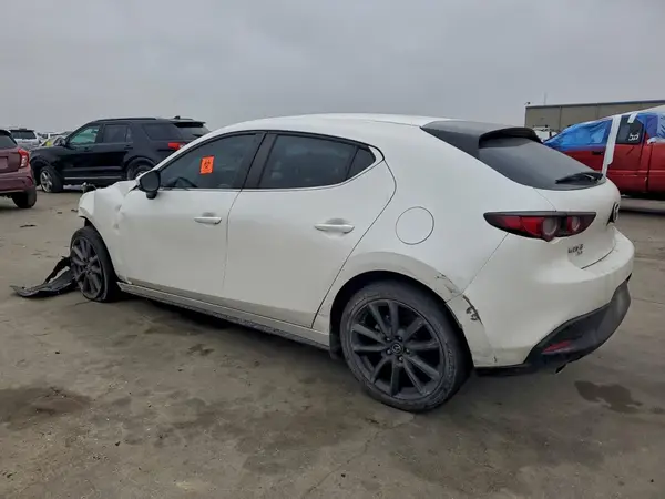 JM1BPBLL9M1402895 2021 MAZDA 3 - Image 2