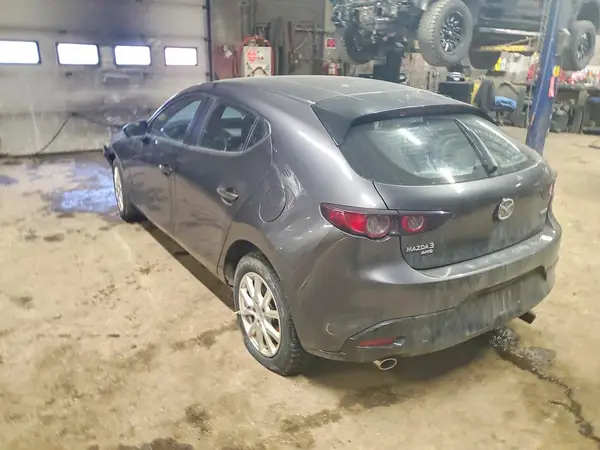 JM1BPBLLXM1340830 2021 MAZDA 3 - Image 2