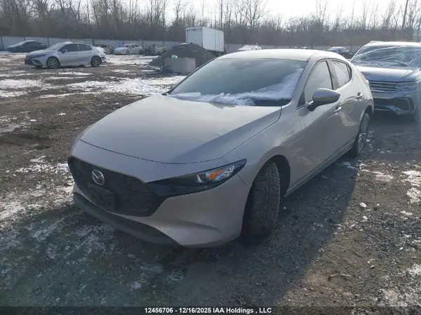 JM1BPBLLXN1500447 2022 MAZDA 3 - Image 2