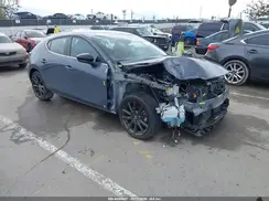 JM1BPBLM0R1703815 2024 MAZDA 3