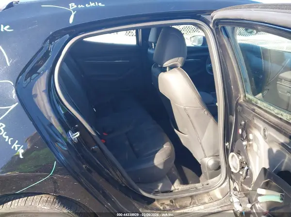 JM1BPBLM2L1162001 2020 MAZDA 3 - Image 8