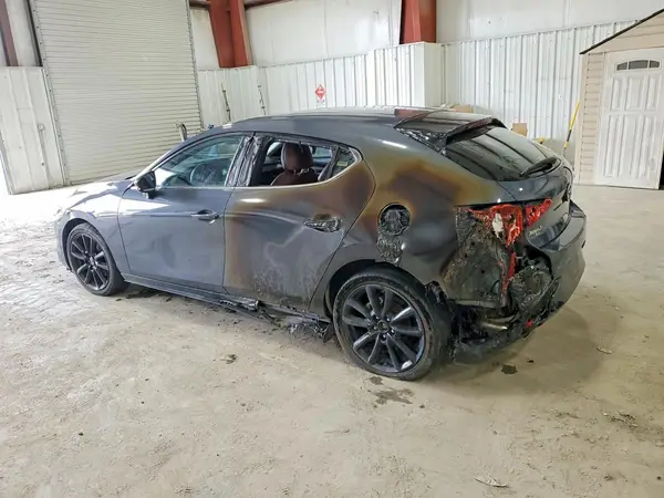 JM1BPBLM3R1709706 2024 MAZDA 3 - Image 2