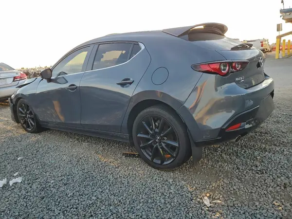 JM1BPBLM3S1750925 2025 MAZDA 3 - Image 2