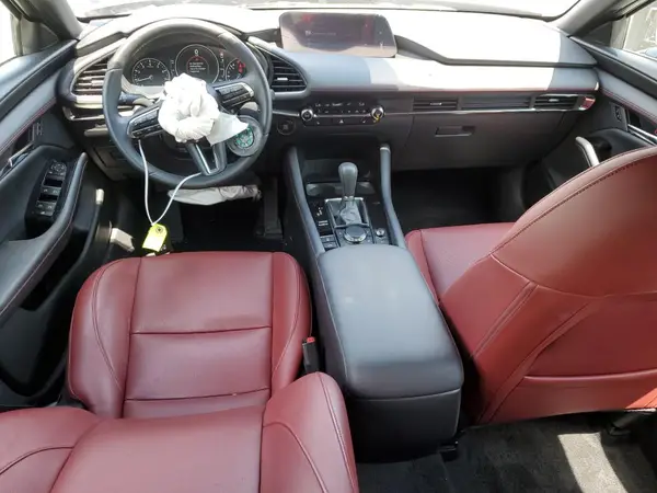 JM1BPBLM3S1767045 2025 MAZDA 3 - Image 8