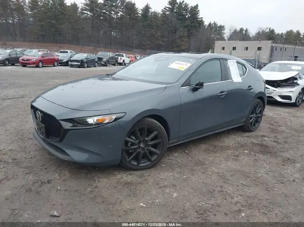 JM1BPBLM4S1762078 2025 MAZDA 3 - Image 2