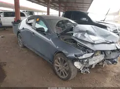 JM1BPBLM5R1708900 2024 MAZDA 3