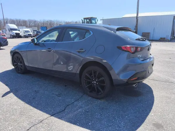 JM1BPBLM5R1709495 2024 MAZDA 3 - Image 2
