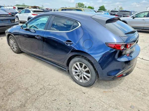 JM1BPBLM6K1142039 2019 MAZDA 3 - Image 2