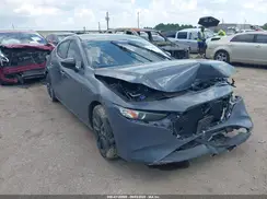 JM1BPBLM9R1711685 2024 MAZDA 3