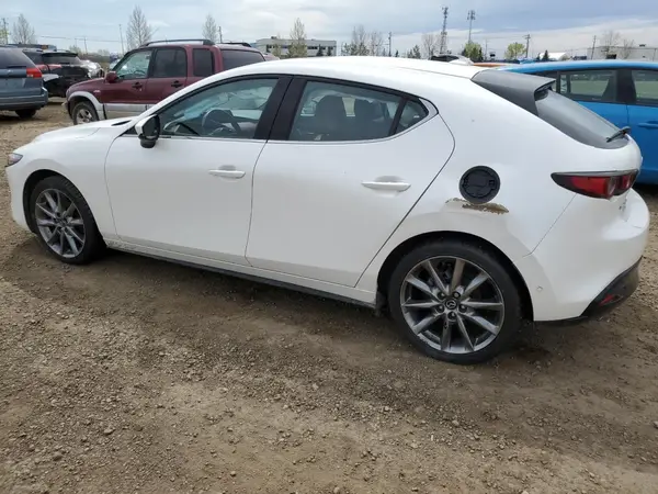 JM1BPBML9M1303184 2021 MAZDA 3 - Image 2