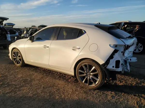 JM1BPBMM4K1122953 2019 MAZDA 3 - Image 2