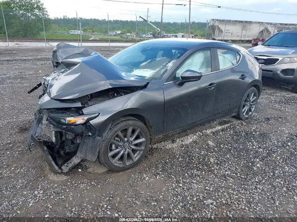 JM1BPBMM4K1130776 2019 MAZDA 3 - Image 2
