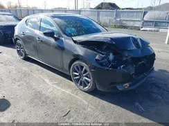 JM1BPBMM9S1760552 2025 MAZDA 3