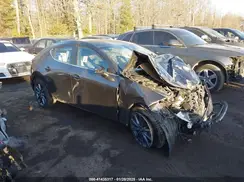 JM1BPBMMXK1134749 2019 MAZDA 3