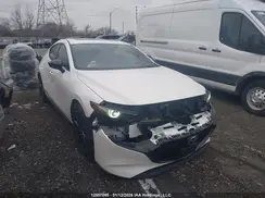 JM1BPBMY2R1707043 2024 MAZDA 3