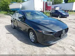 JM1BPBMY3N1512725 2022 MAZDA 3