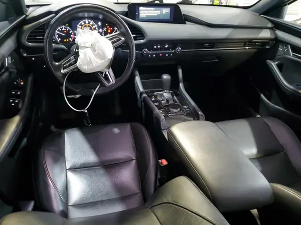 JM1BPBNM1K1130085 2019 MAZDA 3 - Image 8