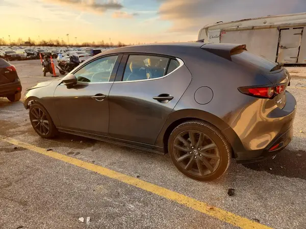 JM1BPBNM6K1123715 2019 MAZDA 3 - Image 2