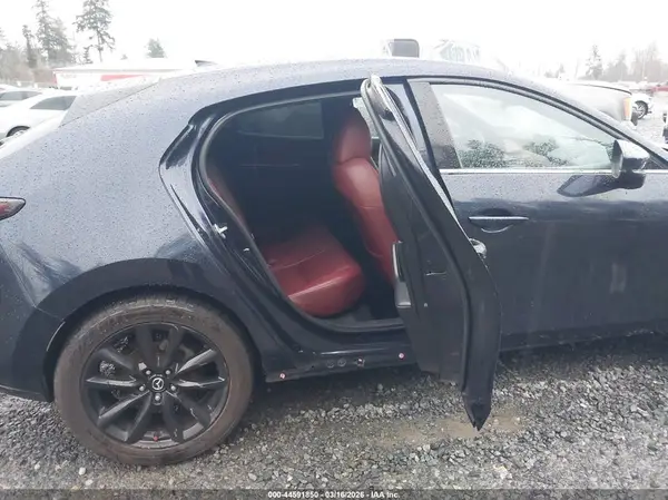 JM1BPBNM7K1138353 2019 MAZDA 3 - Image 8