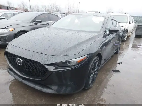 JM1BPBNM7K1145240 2019 MAZDA 3 - Image 2