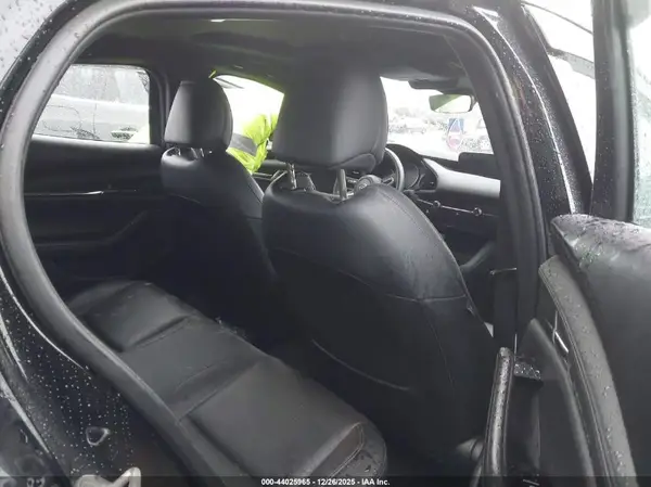 JM1BPBNM7K1145240 2019 MAZDA 3 - Image 8