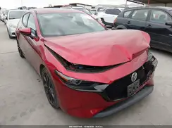 JM1BPBNM8L1157561 2020 MAZDA 3