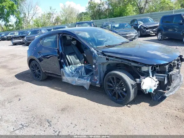 JM1BPBNMXK1144535 2019 MAZDA 3 - Image 1