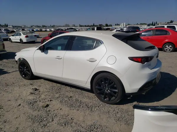 JM1BPBNY2R1657940 2024 MAZDA 3 - Image 2