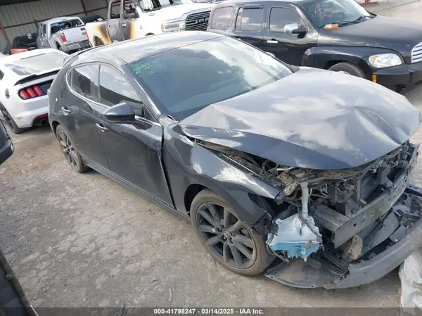 JM1BPBNY6R1702023 2024 MAZDA 3 - Image 1