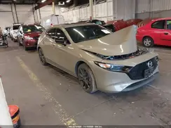 JM1BPBYY2R1700541 2024 MAZDA 3
